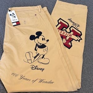 Tommy Hilfiger Disney Collection Chino’s NWT